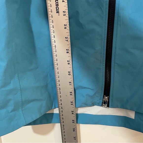 Cotopaxi Cielo Rain Trench *Flawed zipper - Picture 9 of 16